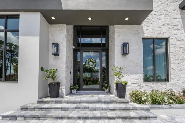9240 FALCON CT
