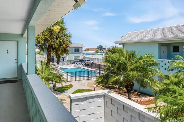 611 GULF DR C27