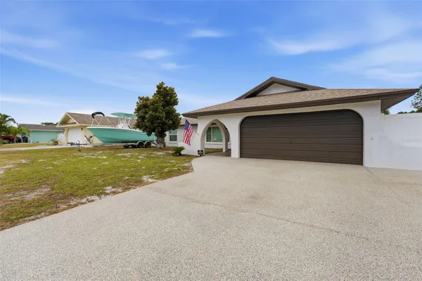 6020 10TH AVE