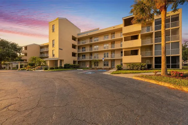 3980 IRONWOOD CIR 301