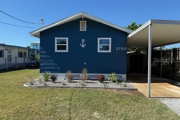 2750 N COMANCHE PT