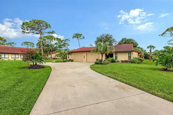 3715 PINECONE CT 169