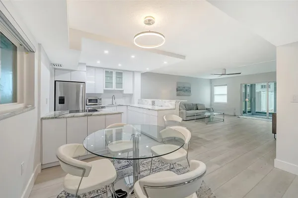 1150 TARPON CENTER DR 1-C 103