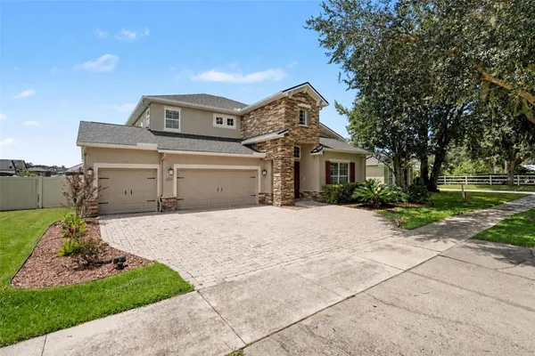 2605 RED FERN DR