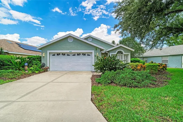 7488 ELEANOR CIR