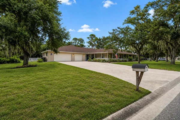 608 WOODVIEW WAY