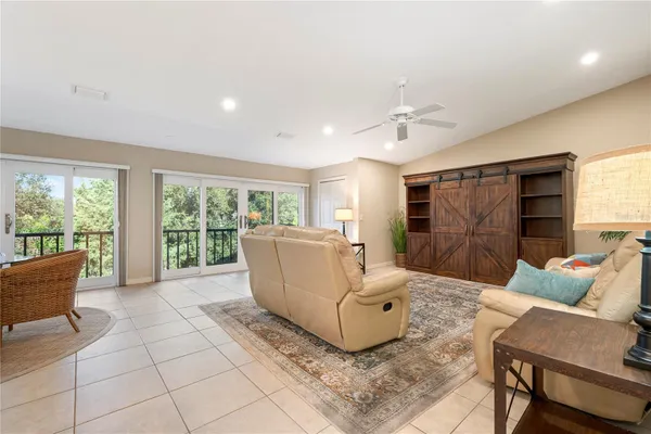 2756 CLUBHOUSE DR 202