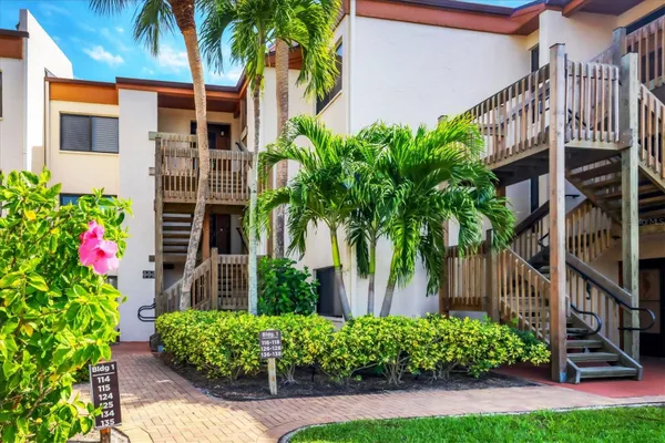1900 COVE II PL 127