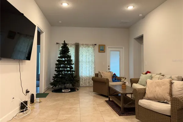 14921 TROPICAL VIOLET WAY