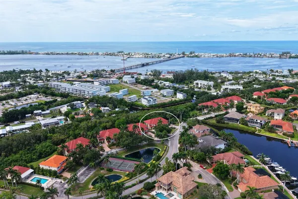 12402 HARBOUR LANDINGS DR