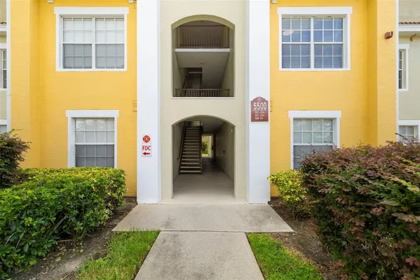 5500 BENTGRASS DR 6-203
