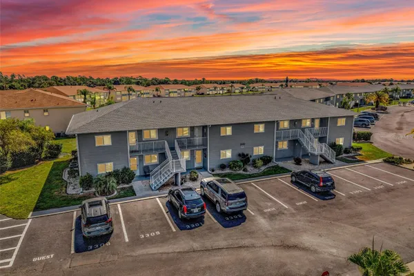12274 SW EGRET CIR 3302