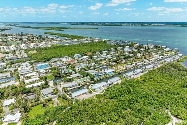 707 SAINT JUDES DR 1