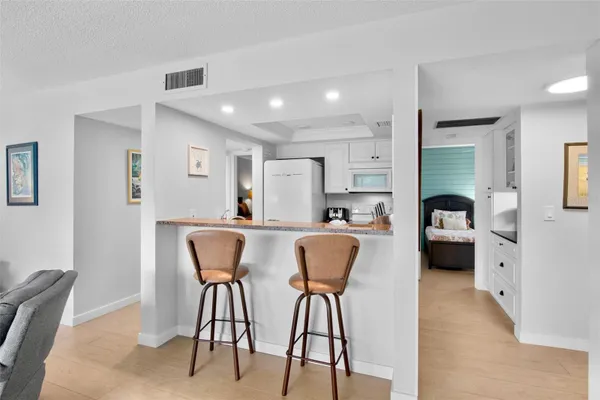 1600 COVE II PL 412