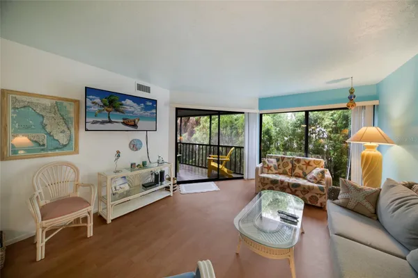 3705 E BAY DR 115
