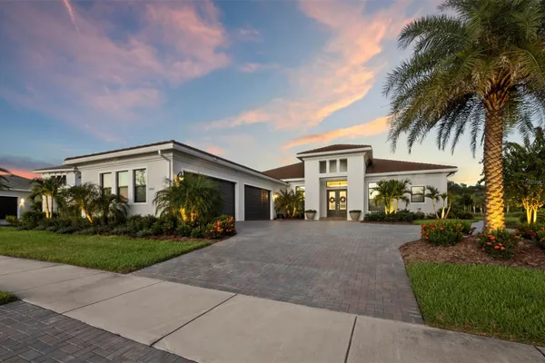 8989 ARTISAN WAY