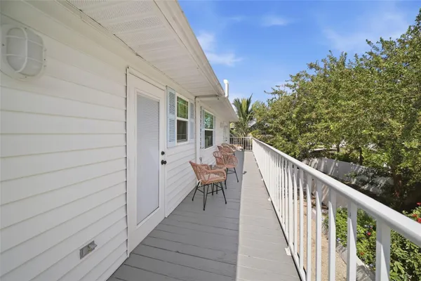 254 GLADIOLUS DR