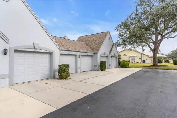 6807 STONE RIVER RD 204