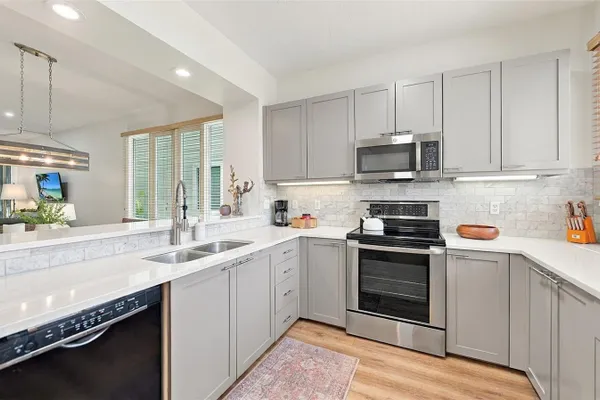 539 FOREST WAY 539