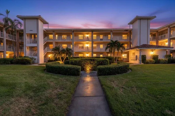 6505 STONE RIVER RD 207