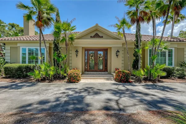 422 BLUE GARDEN LN