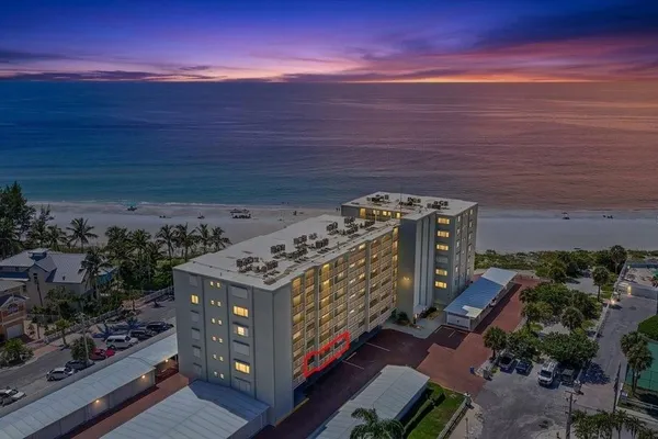 5200 GULF DR 107