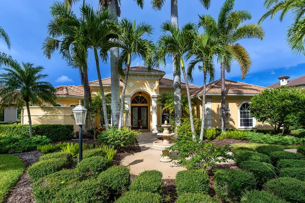 6906 BELMONT CT