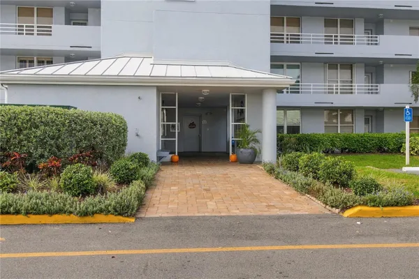 3780 PINEBROOK CIR 307