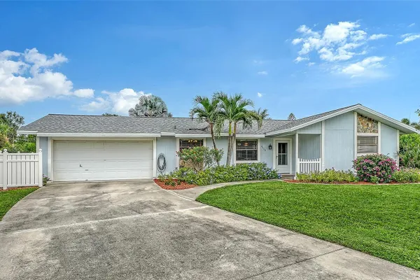 6110 APPROACH LN