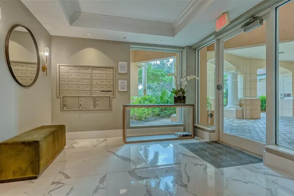 401 N POINT RD 404