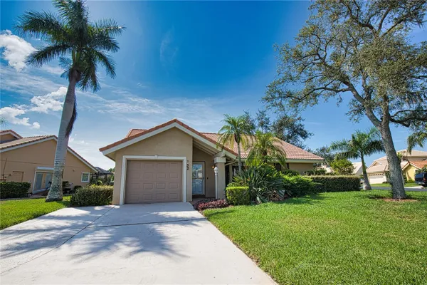 32 INLETS BLVD 32