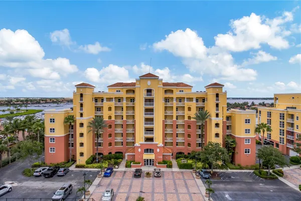 606 RIVIERA DUNES WAY 405