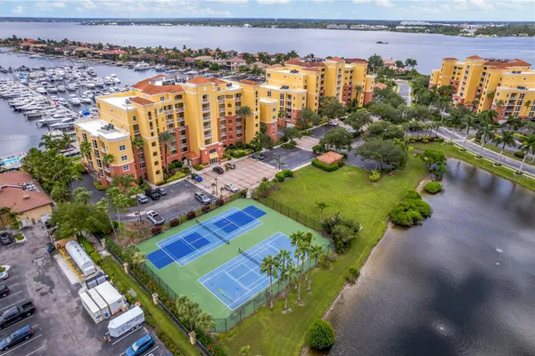 606 RIVIERA DUNES WAY 405