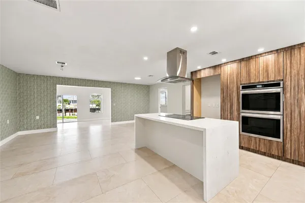 5281 FORBES TER