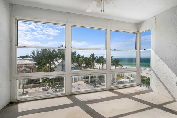 5200 GULF DR 406