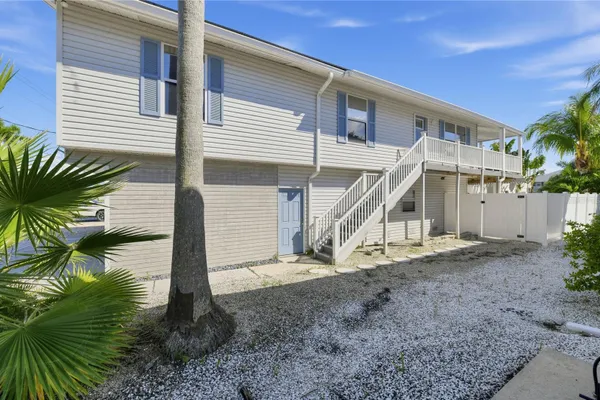 264 S HARBOR DR