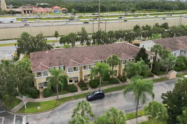 1511 NAPOLI DR