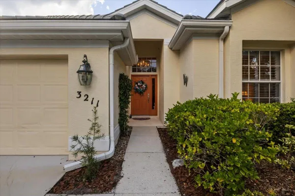 3211 WOODLAND FERN DR