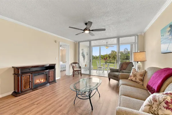 4550 PINEBROOK CIR 203