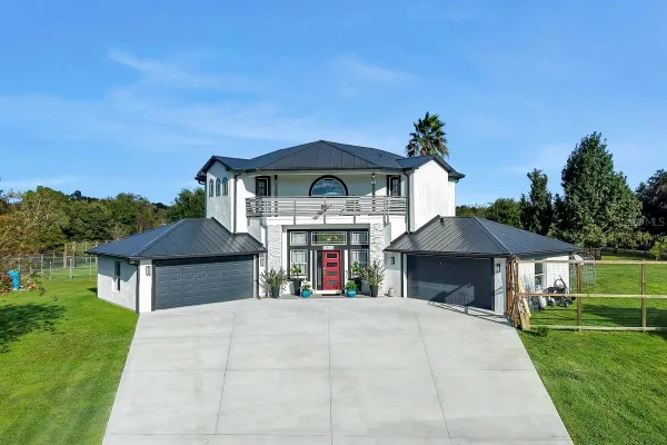 3810 BARTON COUNTRY TRL