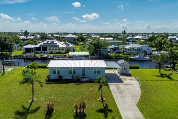 4220 DELTONA DR