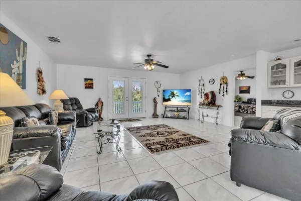 3900 COLONY CT