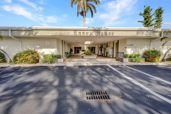 2437 HARBOR BLVD 114