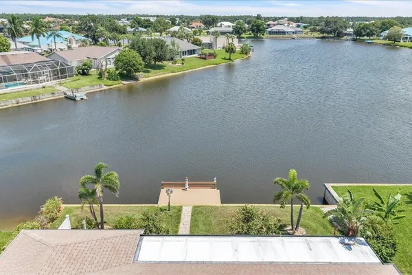 11614 SW COURTLY MANOR DR