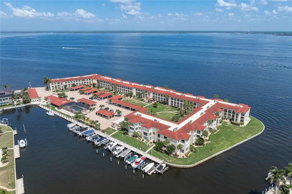 1 COLONY POINT DR 15B