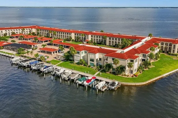 1 COLONY POINT DR 1C