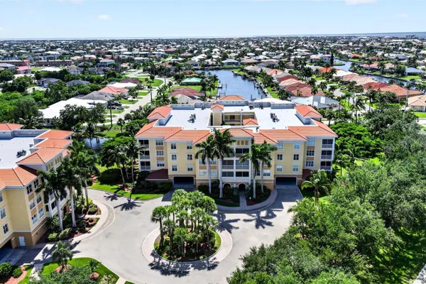 255 W END DR 4308