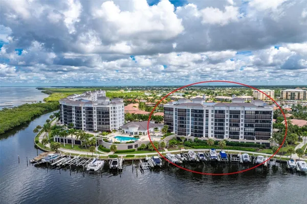 3313 SUNSET KEY CIR 402
