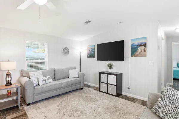 6826 ALANI CT