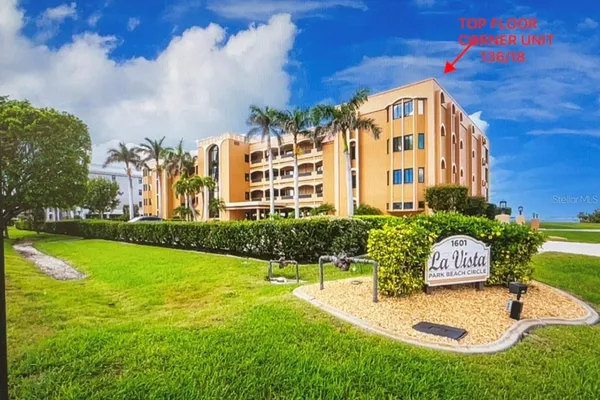 1601 PARK BEACH CIR 136/18